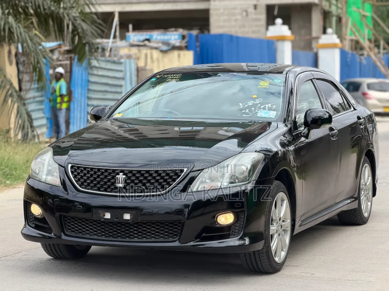Toyota Crown 2010 Black