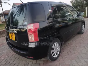 Toyota Raum 2005 Black