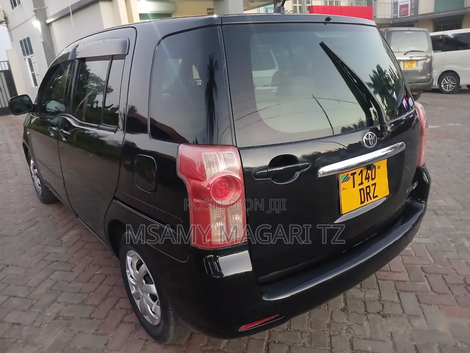 Toyota Raum 2005 Black