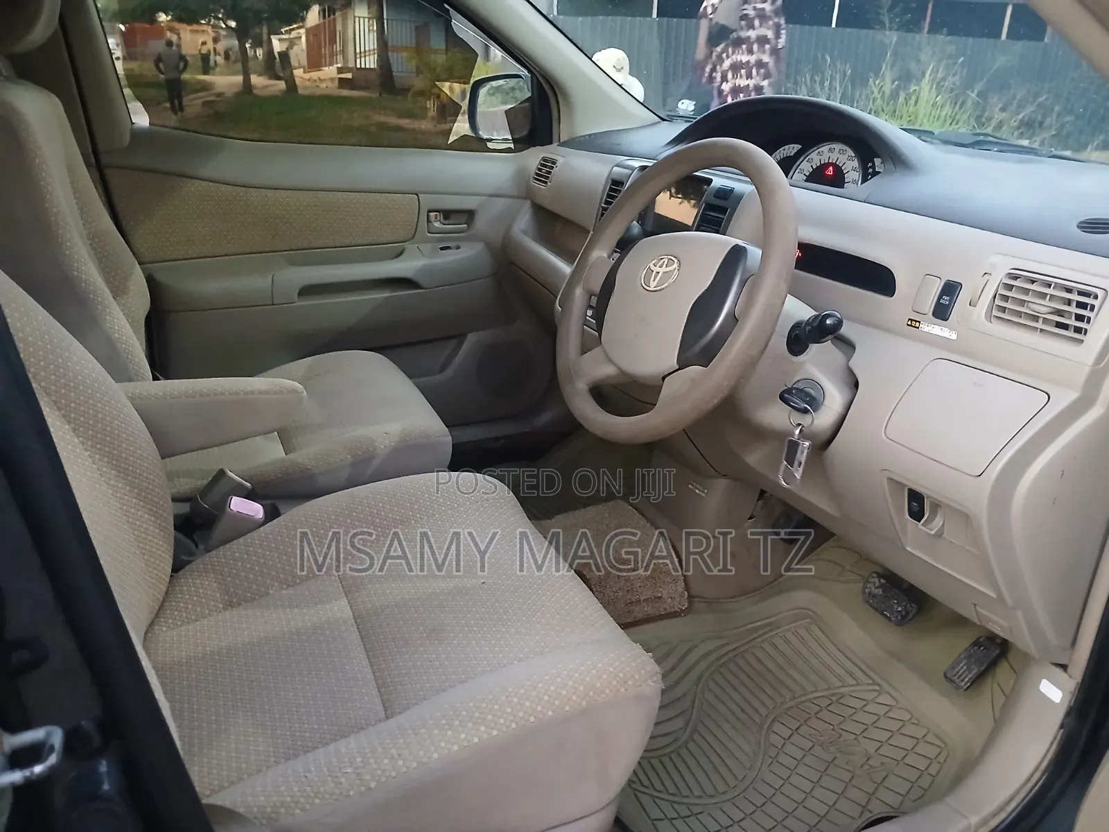Toyota Raum 2005 Black
