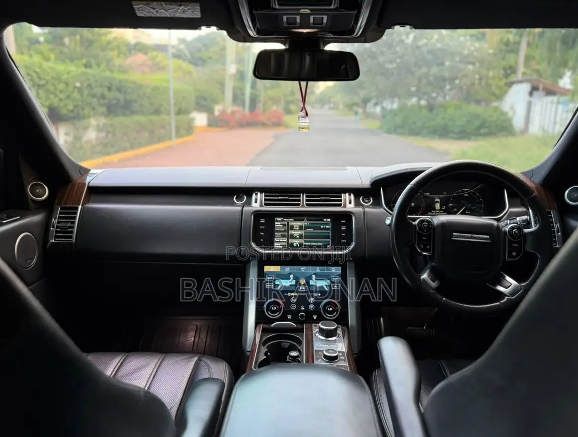 Land Rover Range Rover Vogue 2015 White