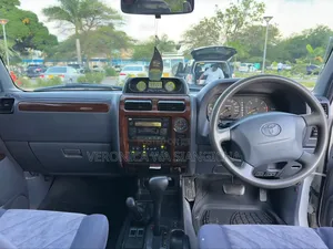 Toyota Land Cruiser Prado 2005
