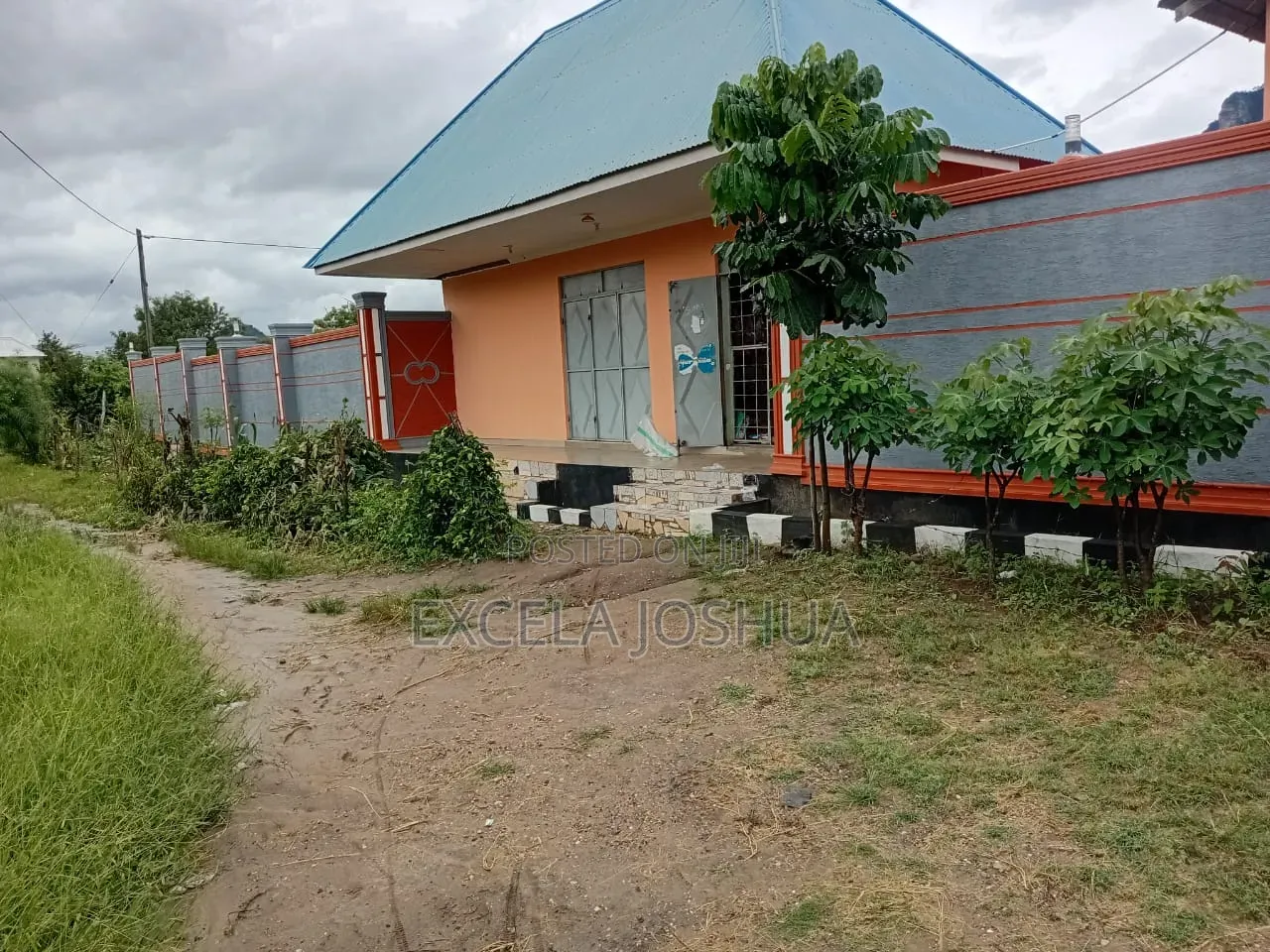 7bdrm House in Excela Joshua, Mkundi for sale