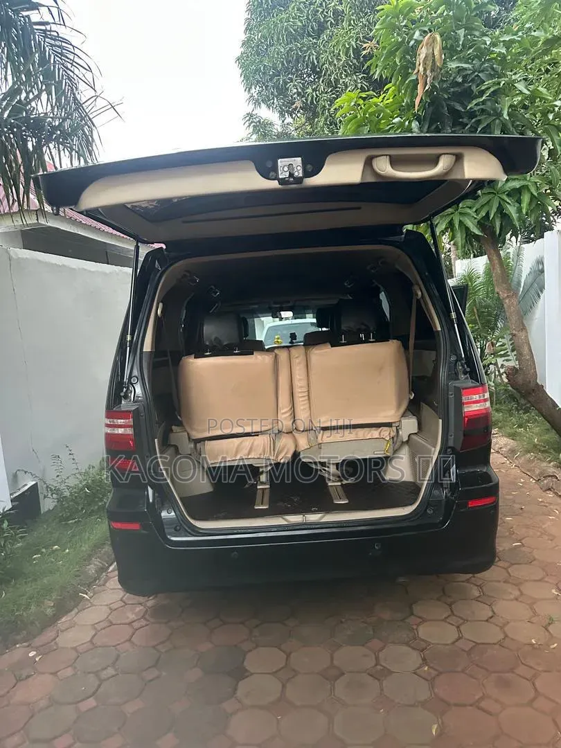 Toyota Alphard 2005 Black