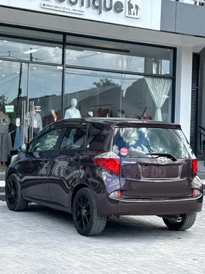 Toyota Ractis 2012 Purple