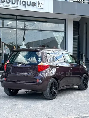 Toyota Ractis 2012 Purple