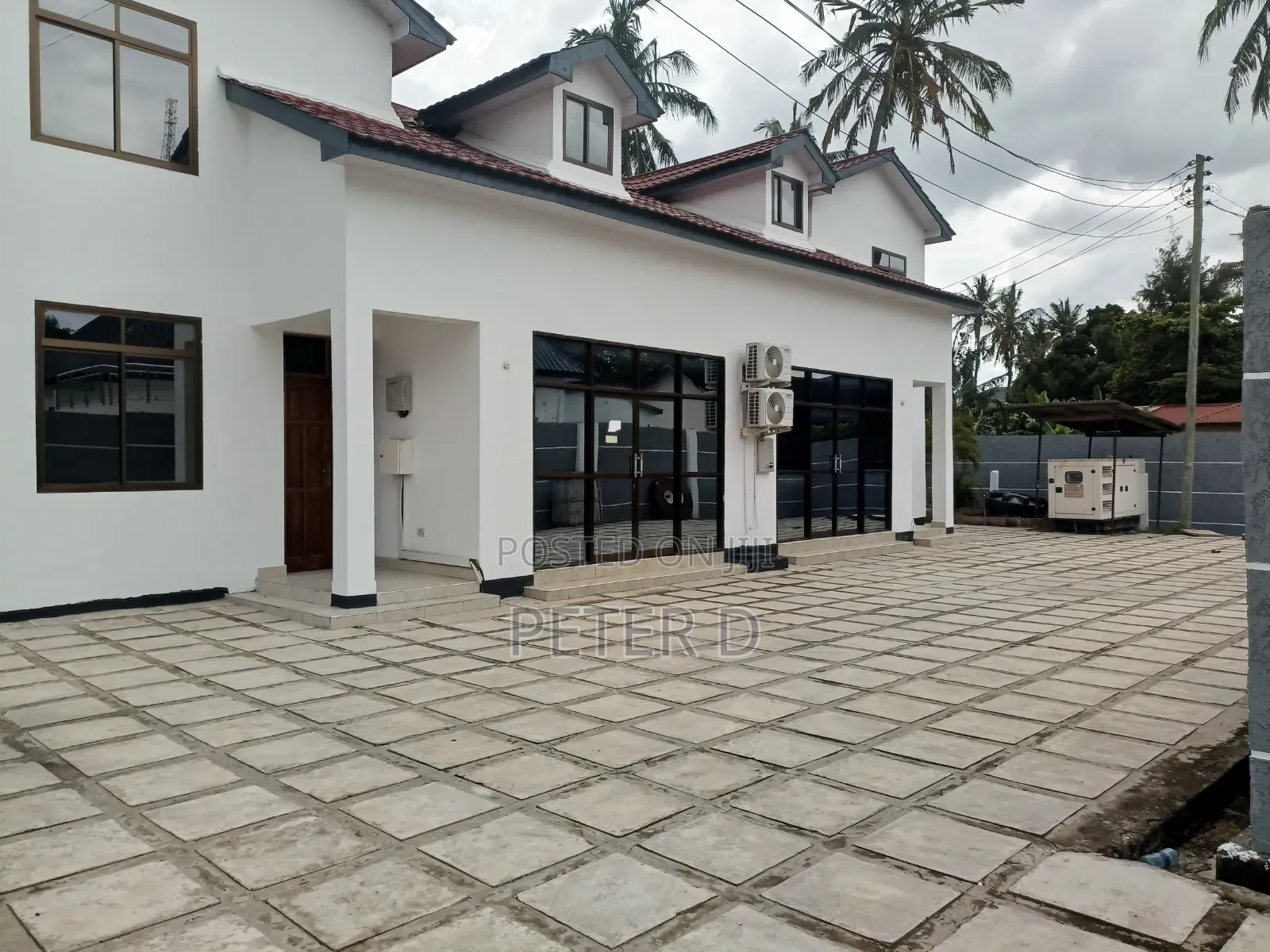 10bdrm House in Mikocheni for rent