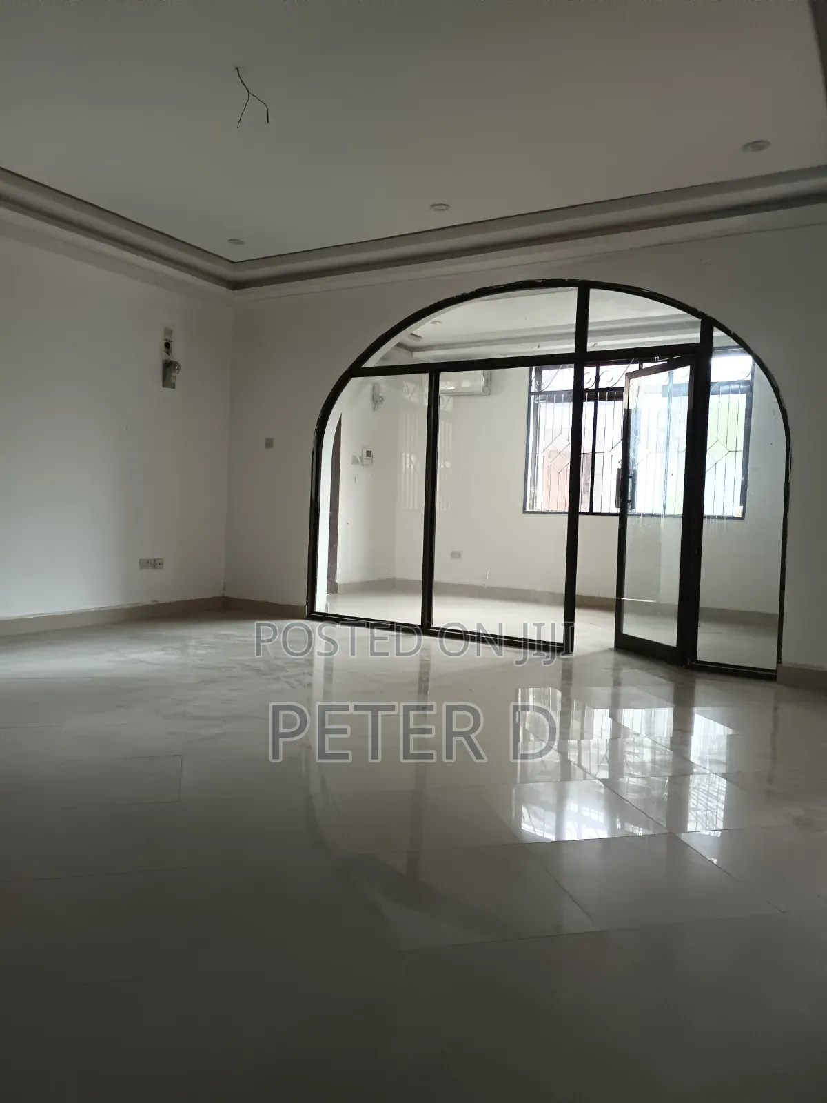 10bdrm House in Mikocheni for rent