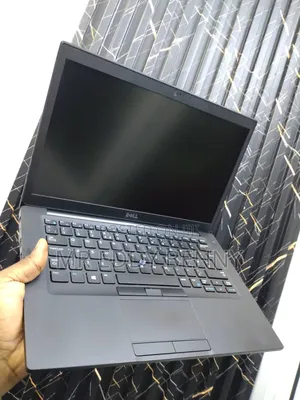 Laptop Dell Latitude 7440 8GB Intel Core i5 SSD 256GB