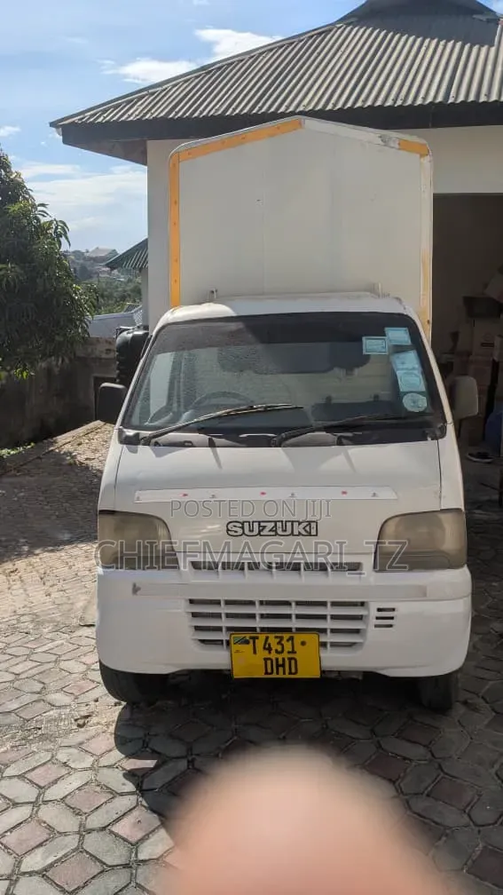 Suzuki Super Carry 2001 White