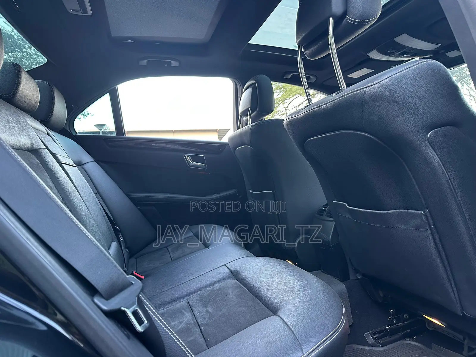 Mercedes-Benz E200 2011 Black