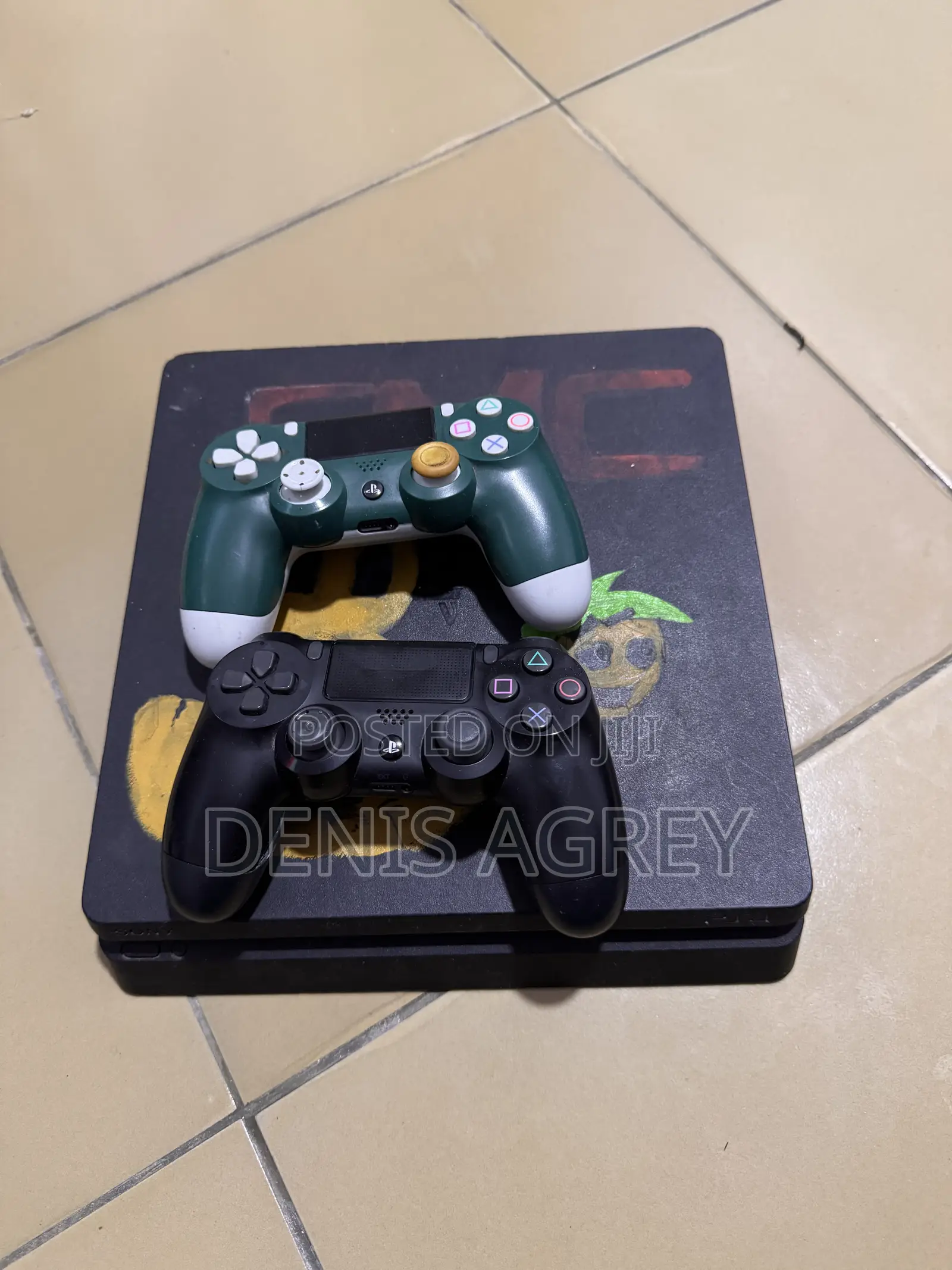 Play Station 4