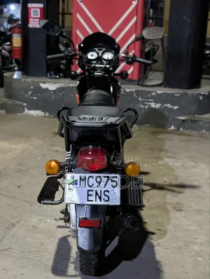 TVS HLX 125 2025 Black