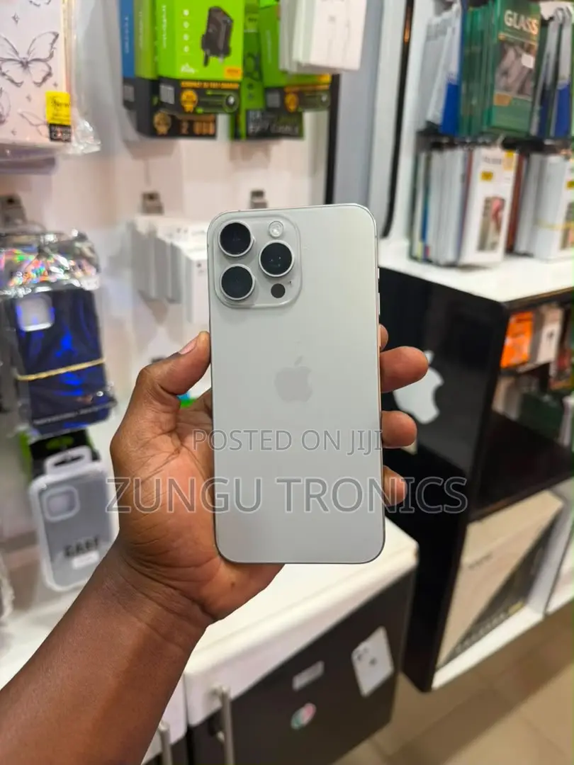 Apple iPhone 15 Pro Max 256 GB White