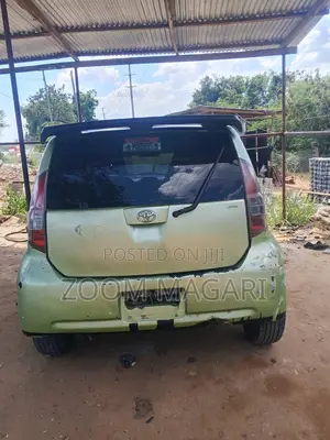 Toyota Passo 2004 Green