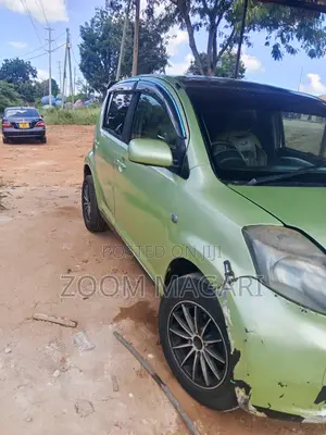 Toyota Passo 2004 Green