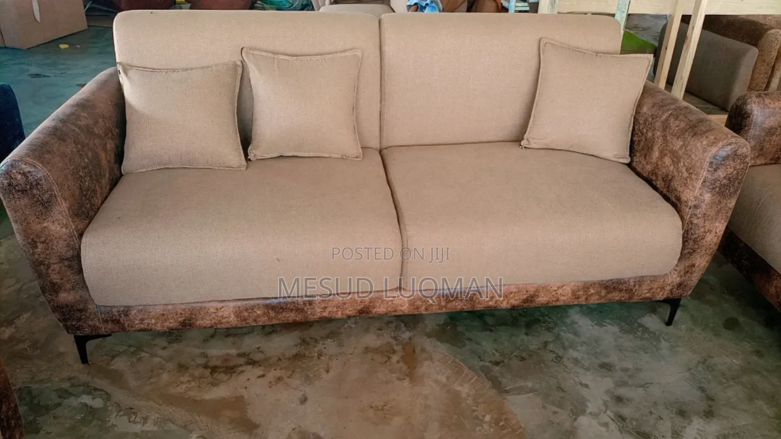 Modern Sofa Set