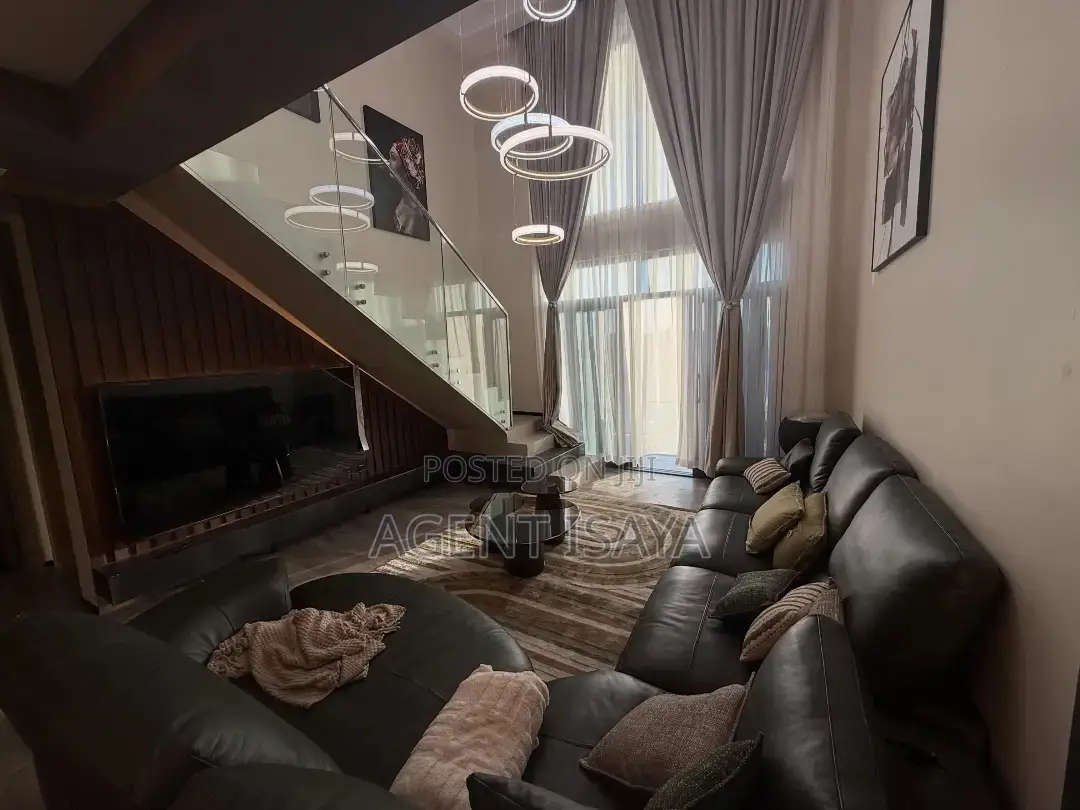 Furnished 3bdrm Apartment in Oyster Bay for rent
