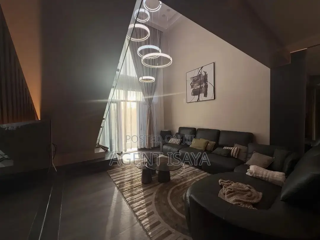 Furnished 3bdrm Apartment in Oyster Bay for rent
