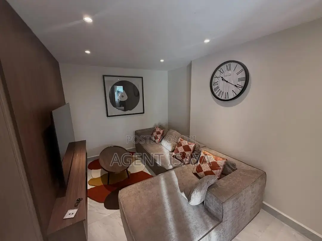 Furnished 3bdrm Apartment in Oyster Bay for rent