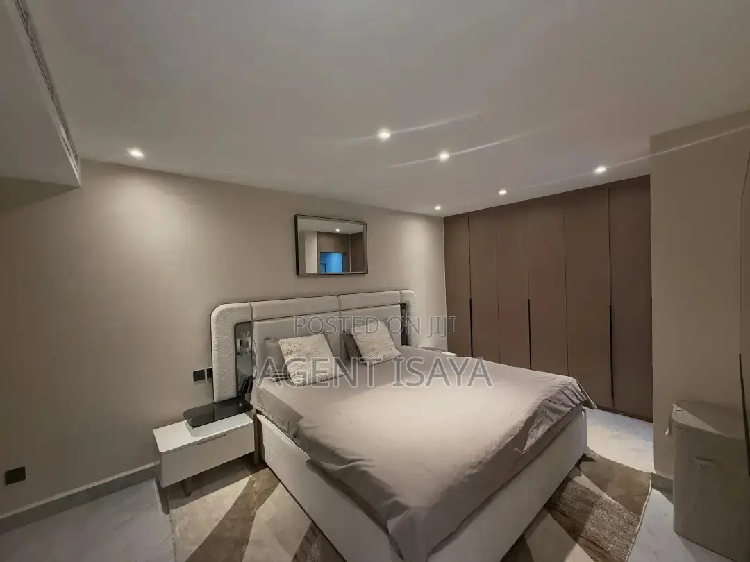 Furnished 3bdrm Apartment in Oyster Bay for rent