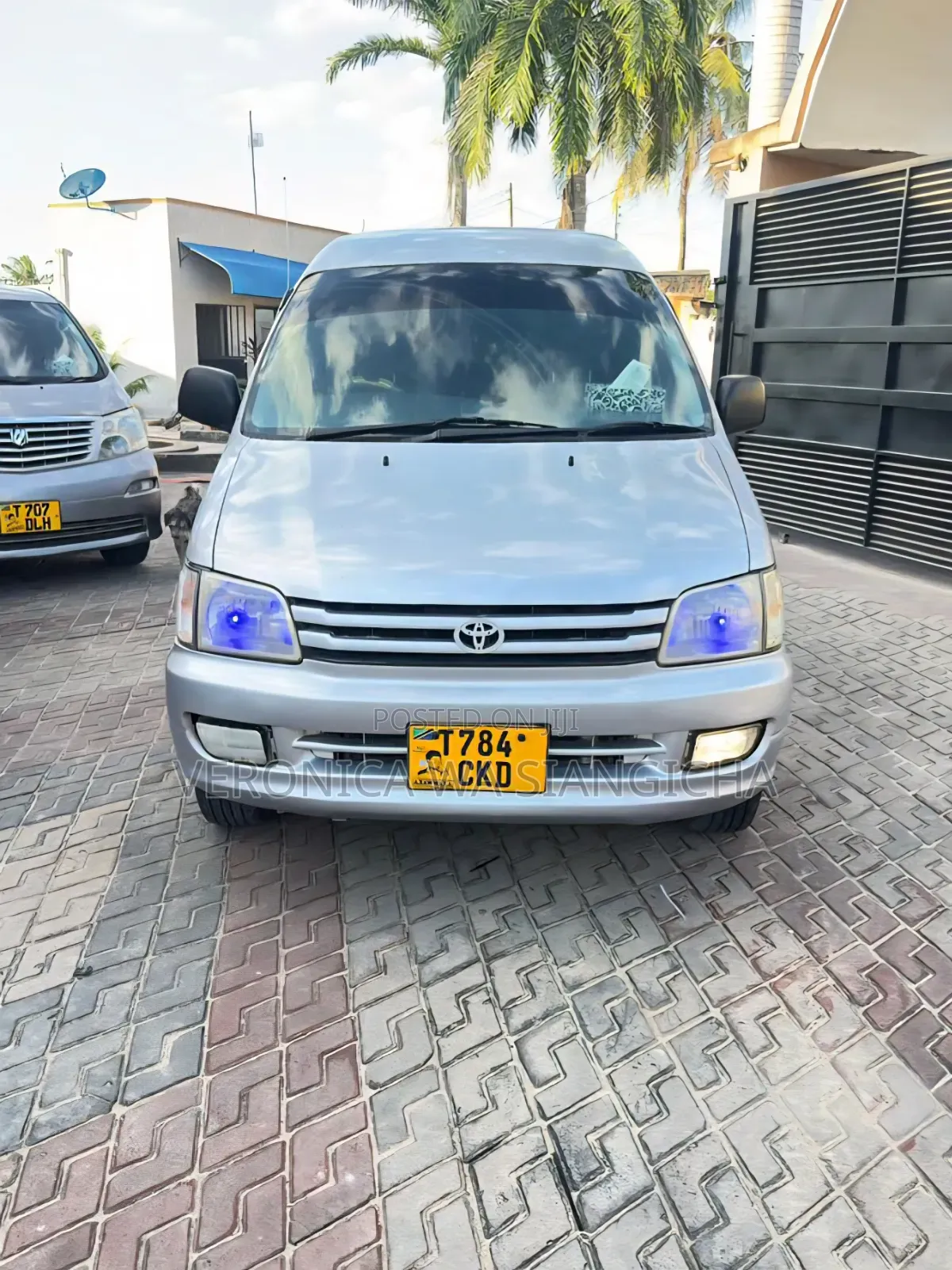 Toyota Noah 2001