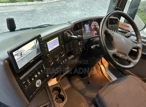 Scania Horse R460 6x2 Unregistered(Mpya).