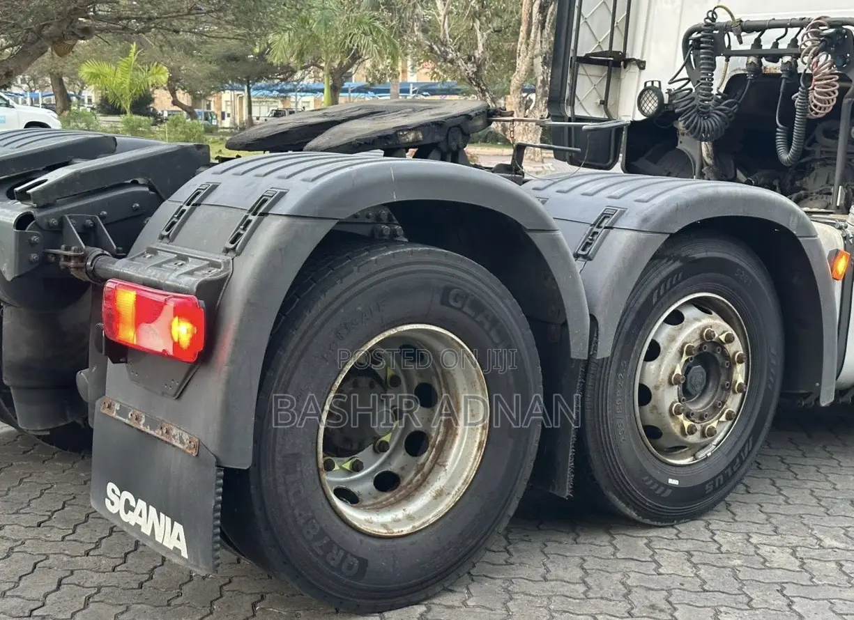 Scania Horse R460 6x2 Unregistered(Mpya).