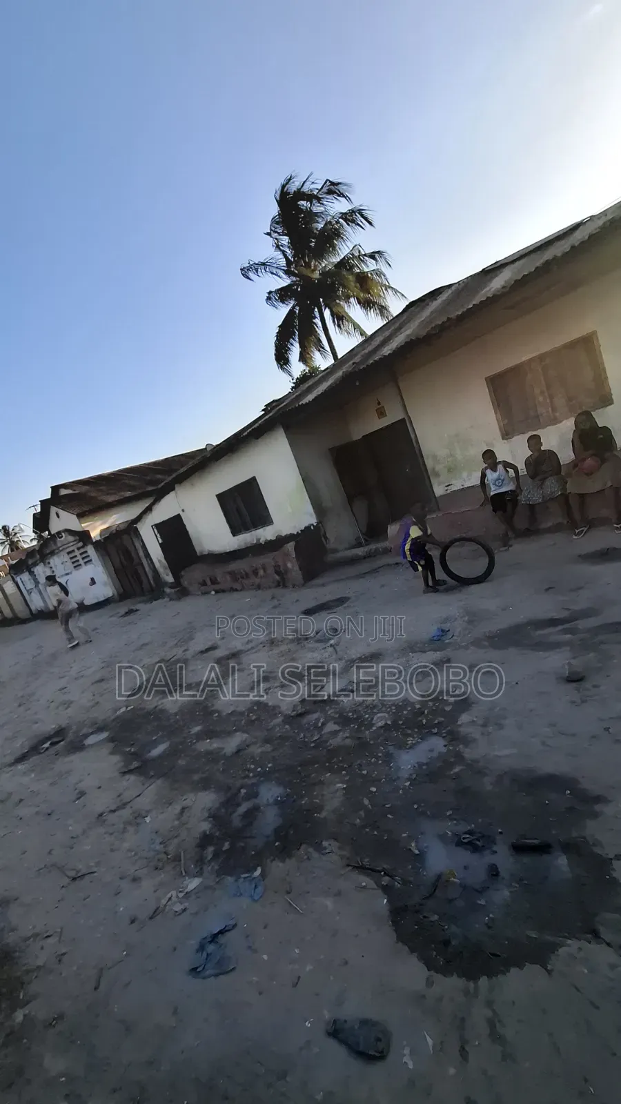 6bdrm Bungalow in Makumbusho Bus Stop, Kijitonyama for sale