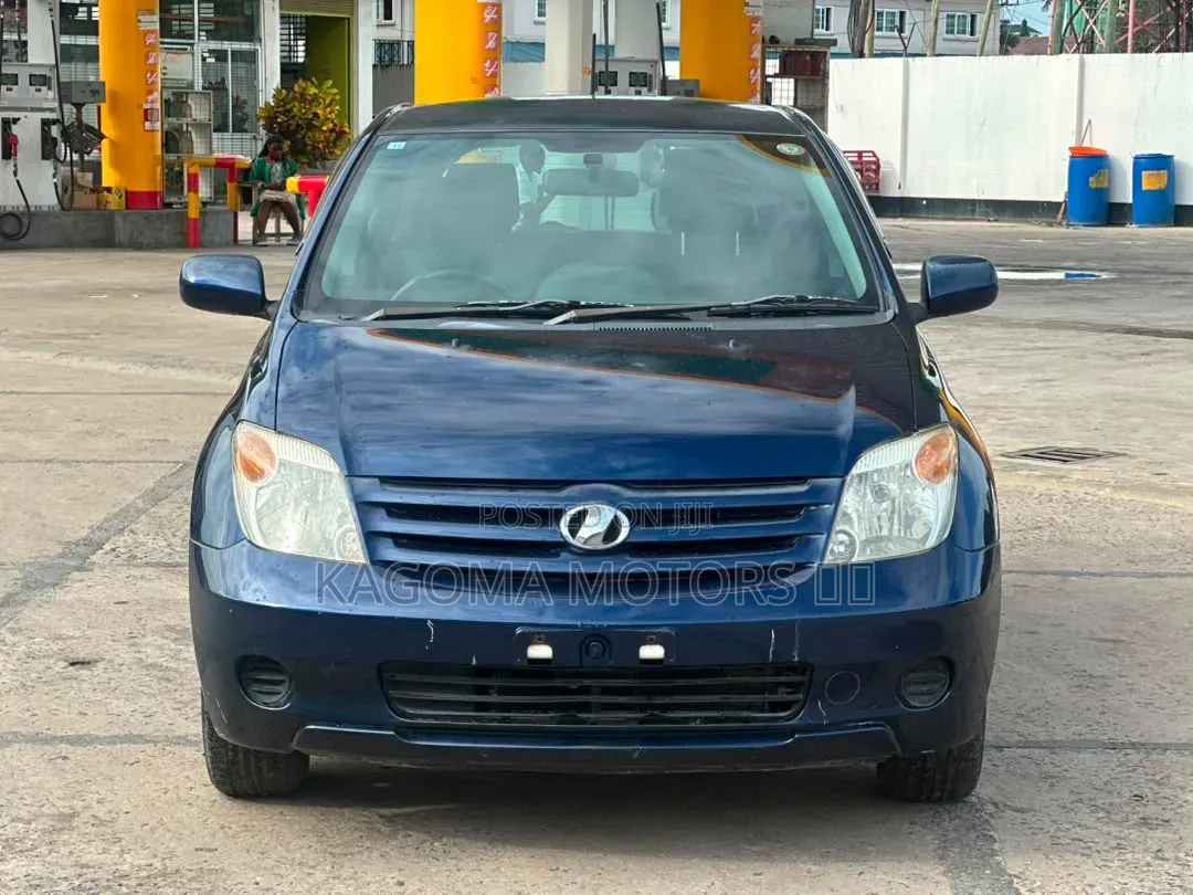 Toyota IST 2006 Blue