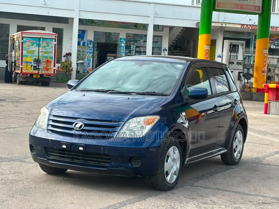 Toyota IST 2006 Blue