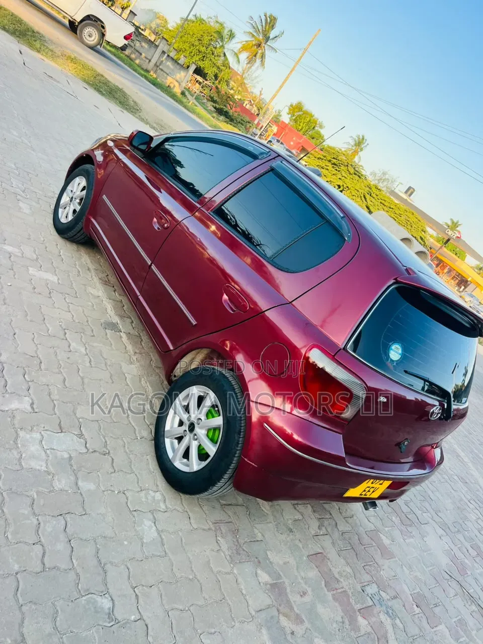 Toyota Vitz 2002 Red