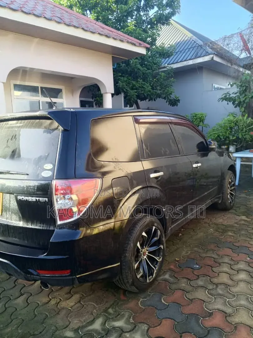 Subaru Forester 2011 Black