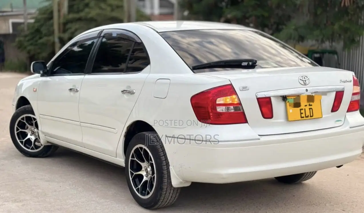 Toyota Premio 2005 White