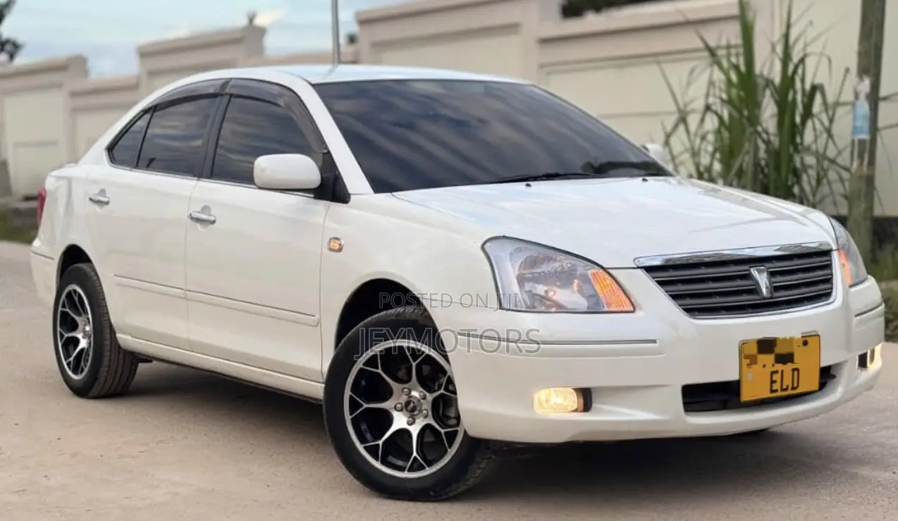 Toyota Premio 2005 White