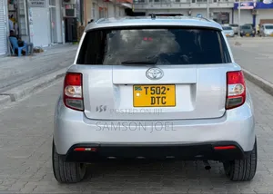 Toyota IST 2007 Silver