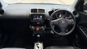 Toyota IST 2007 Silver