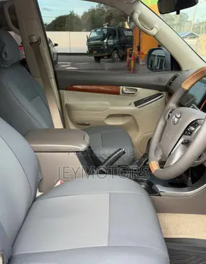Toyota Land Cruiser Prado 2007 White