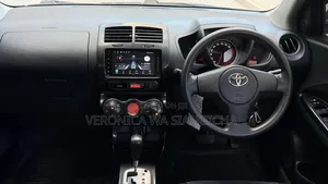 Toyota IST 2007