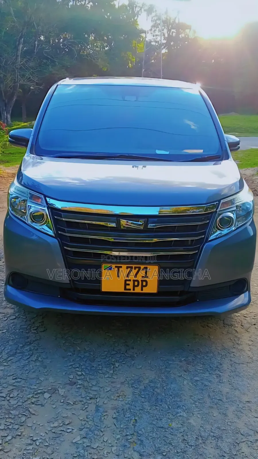 Toyota Noah 2016
