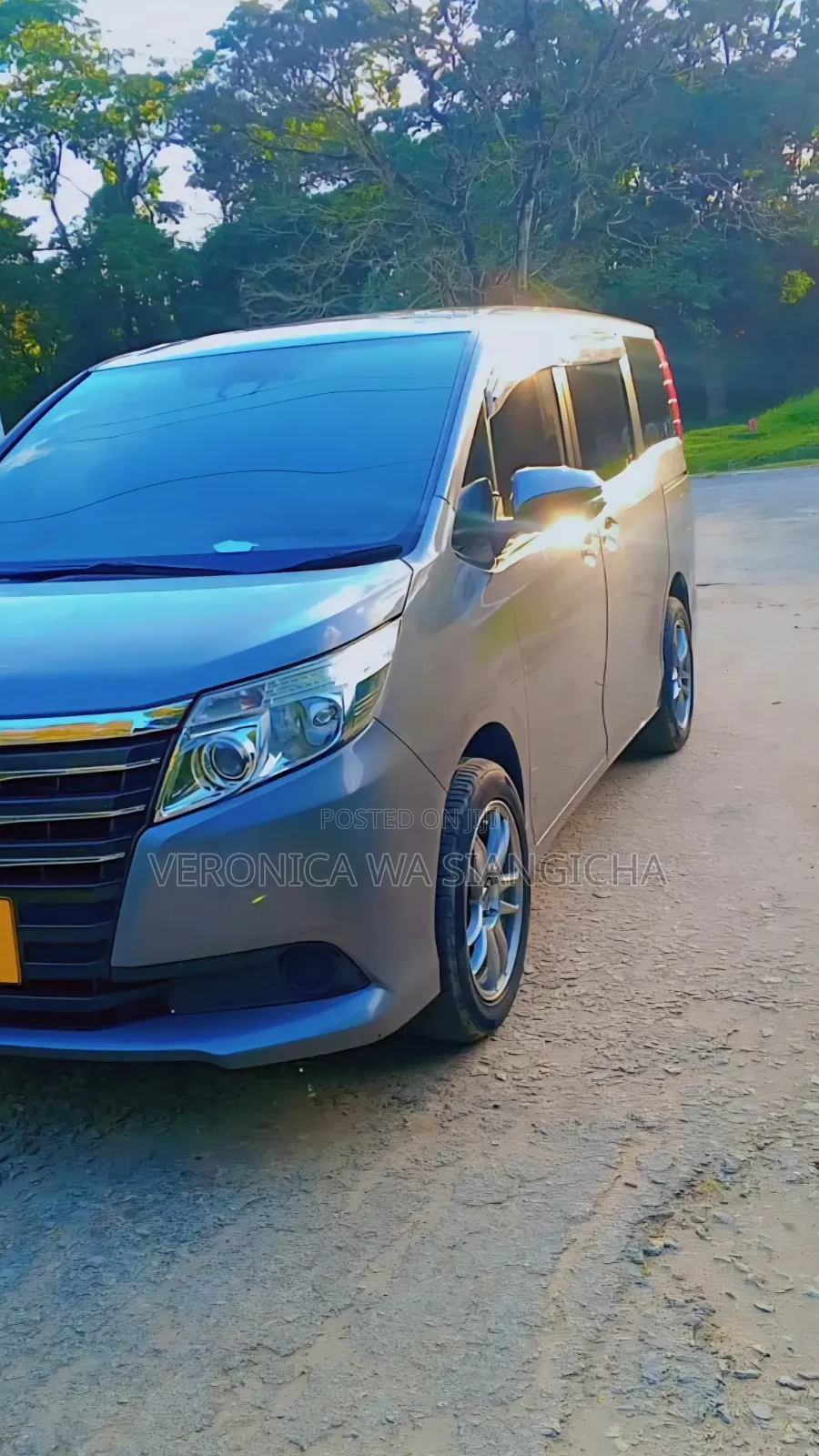 Toyota Noah 2016