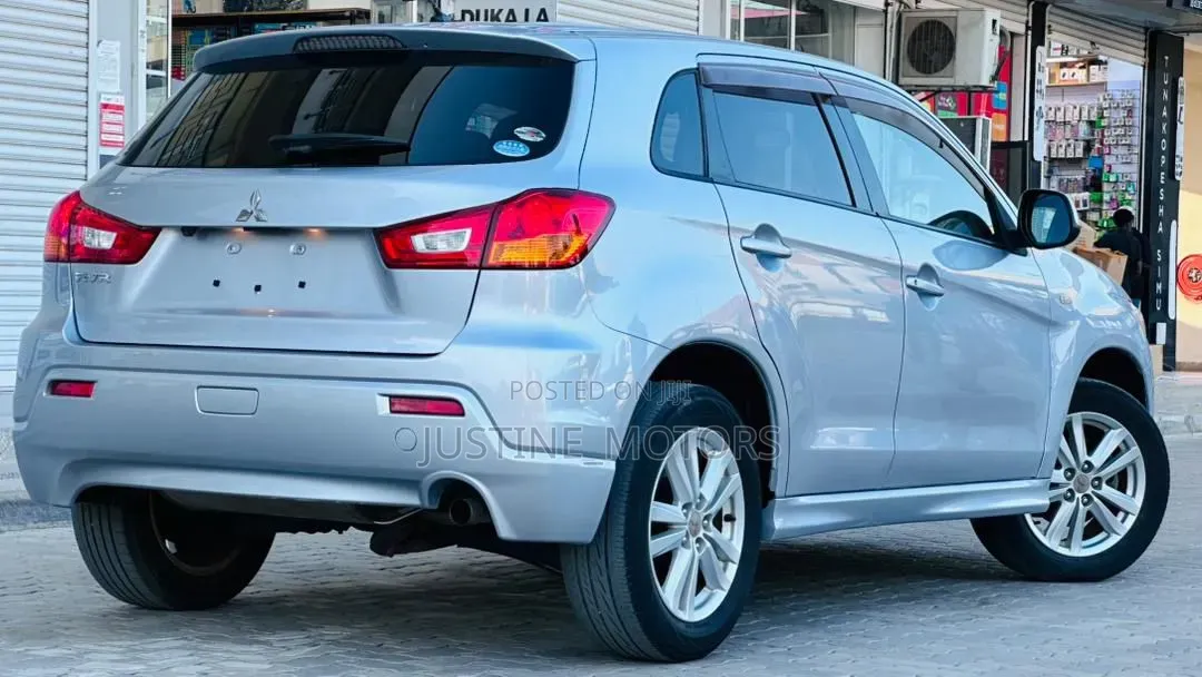 Mitsubishi RVR 2.0 2011 Silver