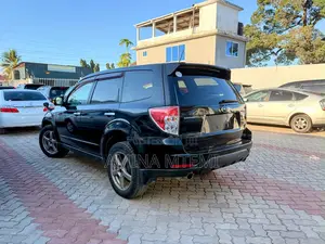 Subaru Forester 2.5X Premium 2011 Black