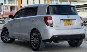 Toyota IST 2010 Black