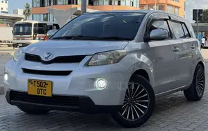 Toyota IST 2010 Black