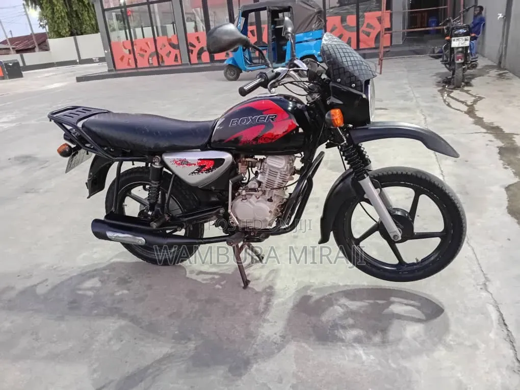 Bajaj Boxer X125 2025 Black