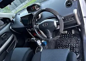 Toyota IST 2005 Pearl