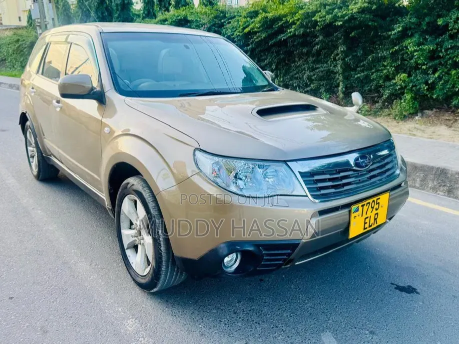 Subaru Forester 2019 Gold