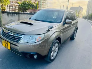 Subaru Forester 2019 Gold