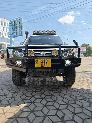 Toyota Land Cruiser Prado 1999 White